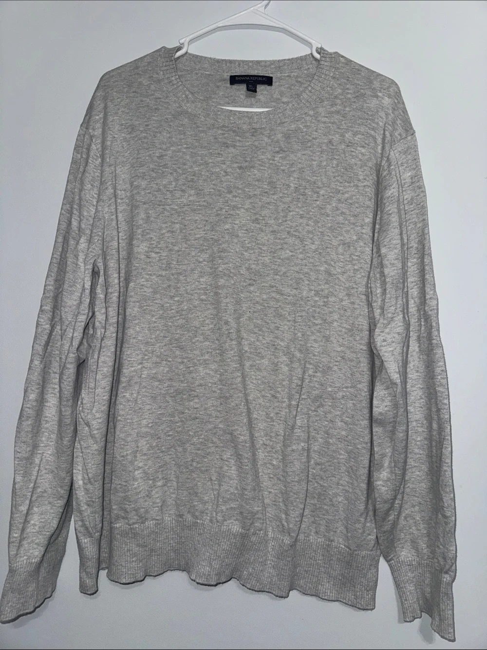 Banana Republic Men's Heather Gray Crewneck Sweater